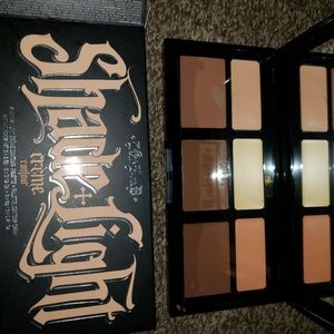 Kat Von D shade and light